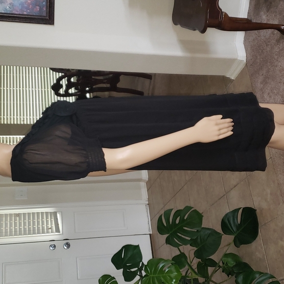 Eci 6 scoopneck w/3D flowers elastic hem sleeve - Picture 5 of 10